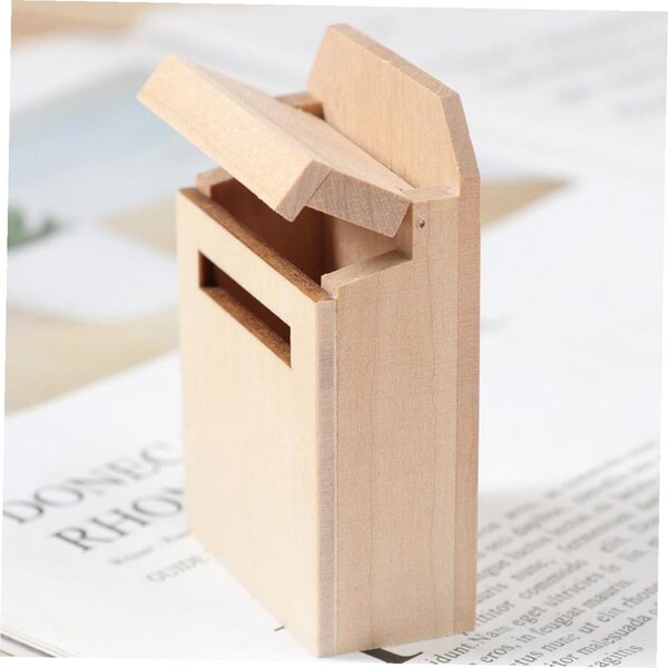 WOONEKY Mini Cassetta Postale in Legno per Casa delle Bambole e Micro Paesaggi