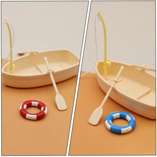 Set mit 2 Spielen mit Rettungsring und Plastikbootzubehör für Kinder