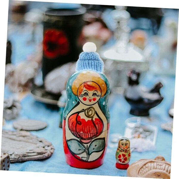 Gatuida-Set mit 20 Mini-Weihnachtshauben in himmelblauem Strick für Dekorationen und DIY-Partys