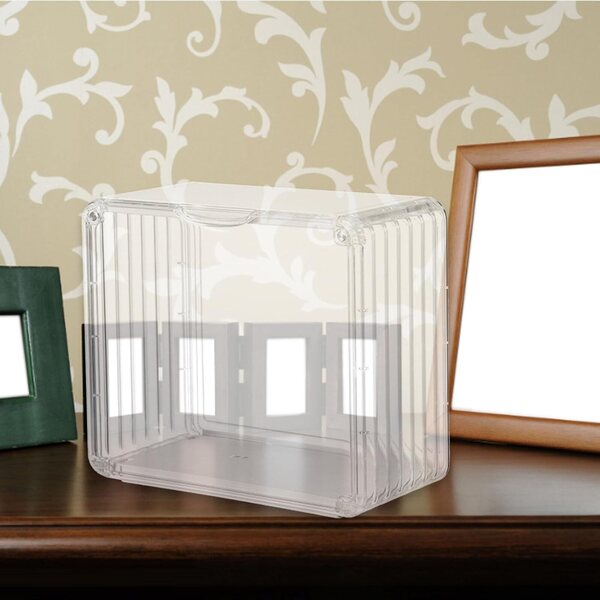 Naroote-Puppenvitrine mit Magnettür aus widerstandsfähigem und geräumigem PS