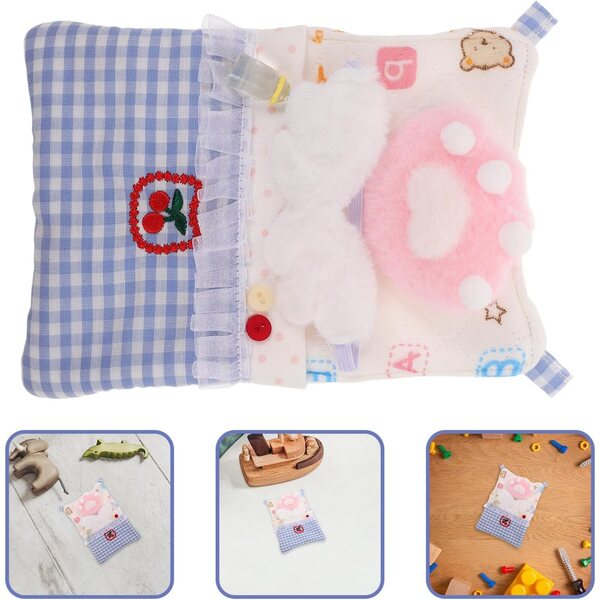 Set Completo Letto per Bambole con Coperta, Cuscino e Mascherina Occhi in Cotone