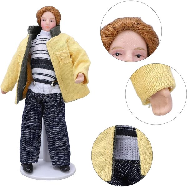 Dan&Dre Porzellan-Miniaturfigur mit gelbem Umhang, Maßstab 1:12, realistische Puppen