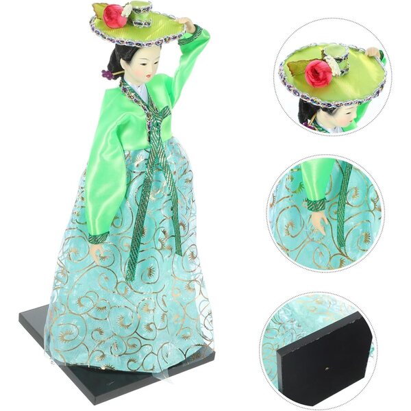 Bambola Coreana in Tessuto Verde Hanbok - Decorazione Artigianale Unica 30 cm
