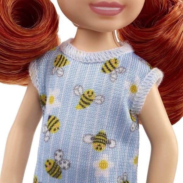 Barbie Chelsea mit roten Haaren und Bienenkleid, kreative Spiele für Kinder ab 3 Jahren