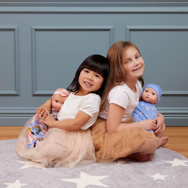 LullaBaby Bambole gemelle realistiche da 36 cm con sacchi nanna stellati e floreali - dai 2 anni in su