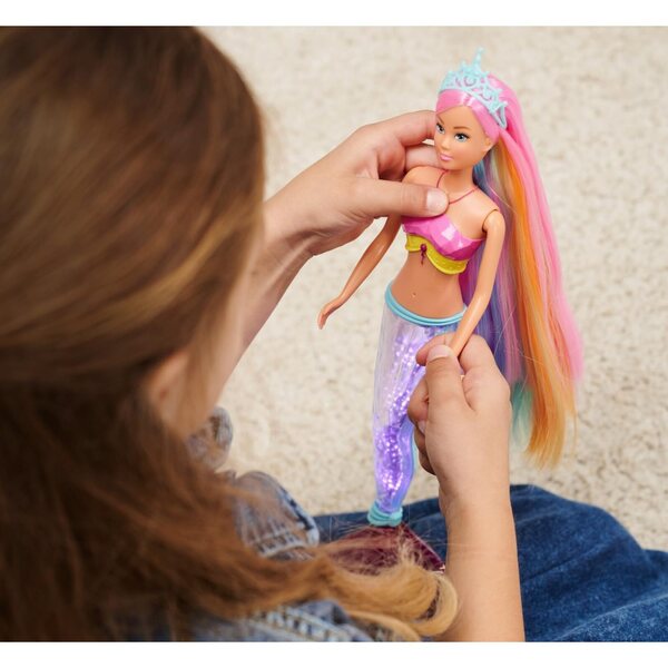 Steffi Love Mermaizing 39 cm - Bambola sirena con luce arcobaleno e delfino