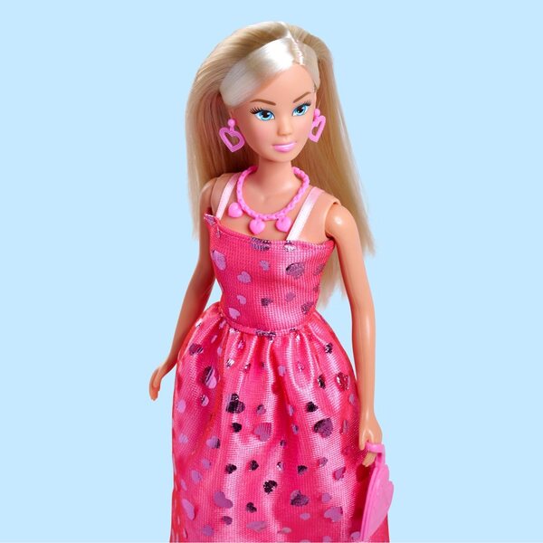 Steffi Love Barbie con Abito Rosa a Cuori e Accessori - A Partire da 3 Anni