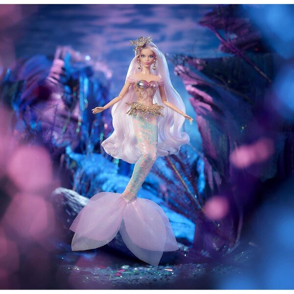 Bezaubernde Meerjungfrau-Barbie mit Paillettenschwanz und Marine-Accessoires