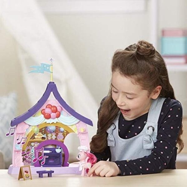 My Little Pony Pinkie Pie Figura 7,5 cm con Suoni e Accessori Cucina e Musica