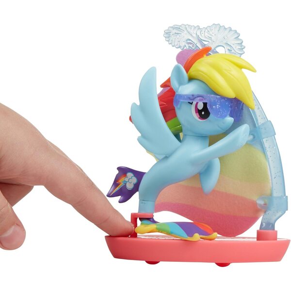 My Little Pony Rainbow Dash Modepuppen mit Strandzubehör und Fahrzeugen