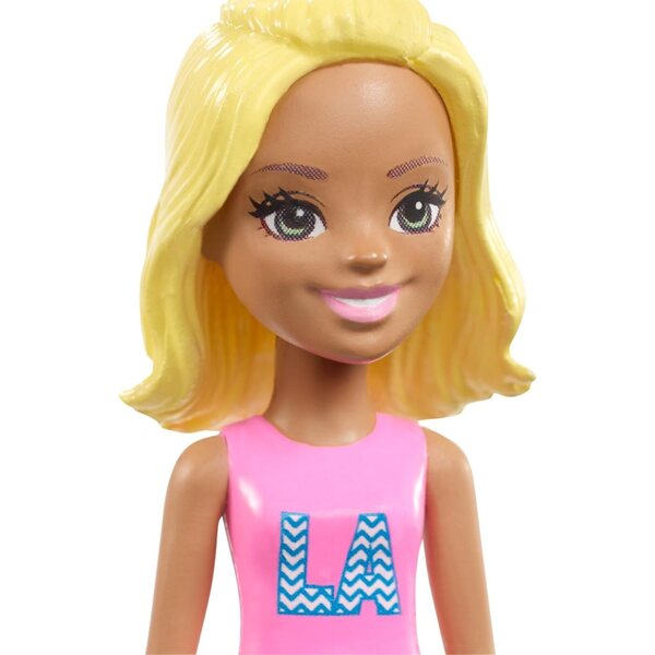 Barbie On the Go 10 cm große Minipuppe mit rosa T-Shirt und beweglichem Kopf