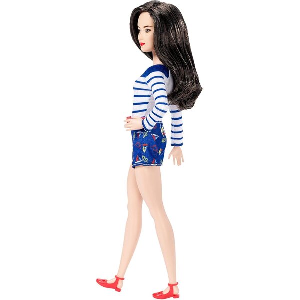Barbie Fashionistas 61 – Puppe mit nautischem Look und bunten Accessoires