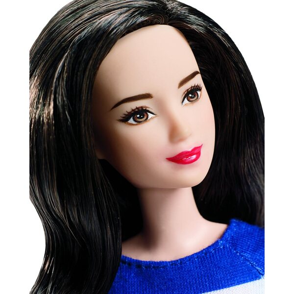 Barbie Fashionistas 61 – Puppe mit nautischem Look und bunten Accessoires