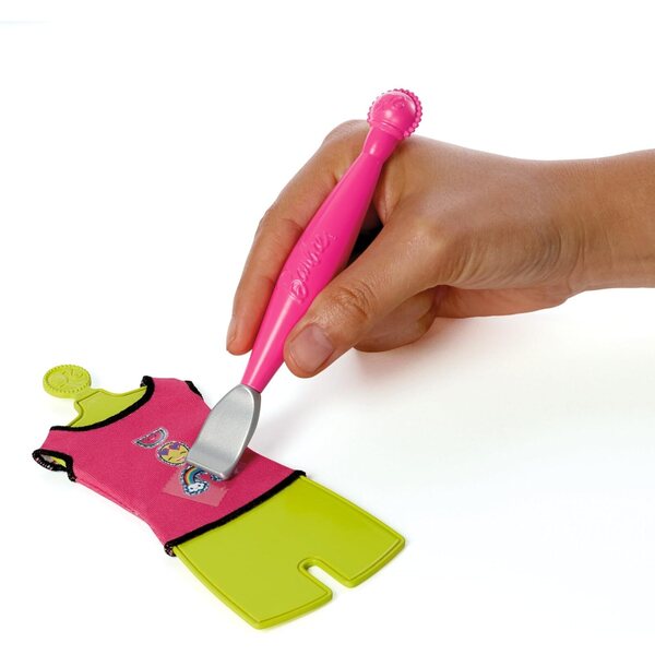 Barbie DIY Mode Émoticône – Kreativitätsset mit über 40 Aufklebern und anpassbarer Kleidung