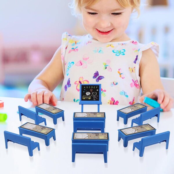 13-teiliges Puppenhaus-Miniaturmöbel-Set mit Schreibtisch, Stuhl und Tafel