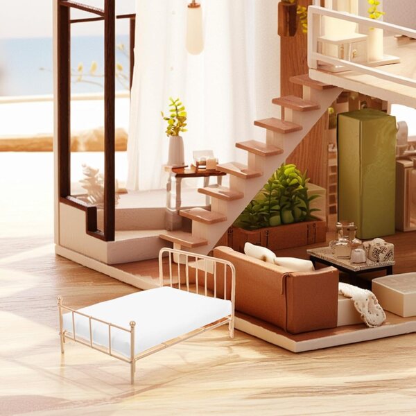 Letto in Metallo Dorato Miniatura 1:12 per Casa delle Bambole ORFOFE
