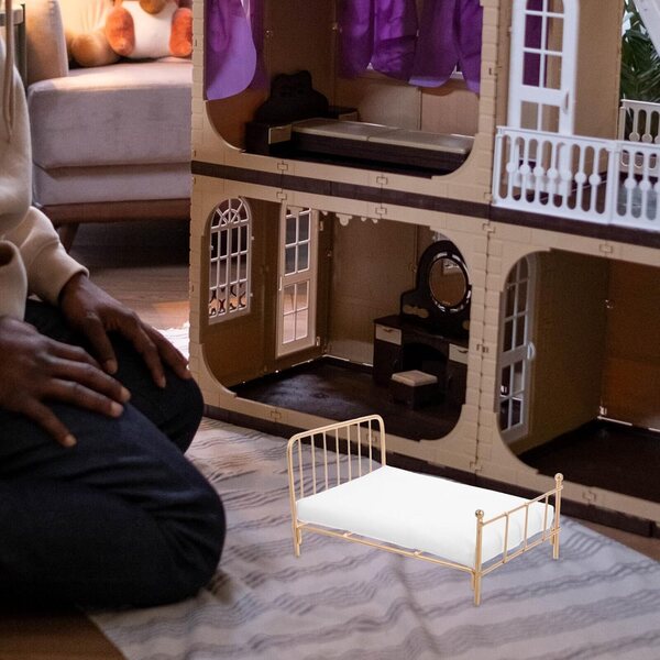 Letto in Metallo Dorato Miniatura 1:12 per Casa delle Bambole ORFOFE