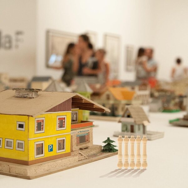 Set 36 Mini Corrimano in Legno per Mobili in Miniatura Casa delle Bambole