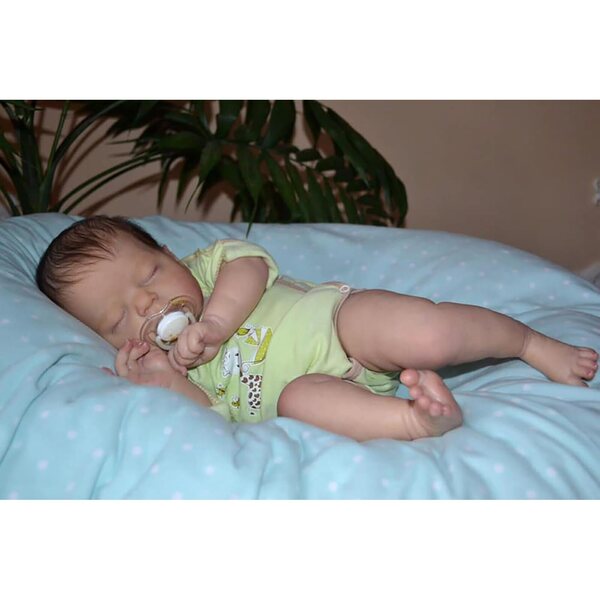 Anano Realistische 55 cm große Silikon-Rebornpuppe + Zubehör im Lieferumfang enthalten
