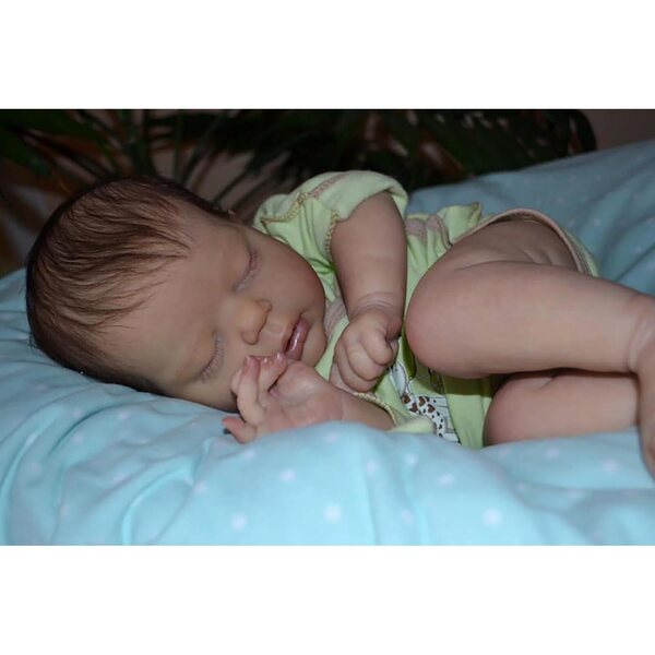 Anano Realistische 55 cm große Silikon-Rebornpuppe + Zubehör im Lieferumfang enthalten