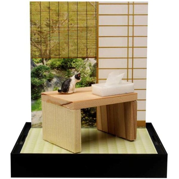 Japanische Miniaturszene im Maßstab 1:12 mit Katze – traditionelle Platzkulisse