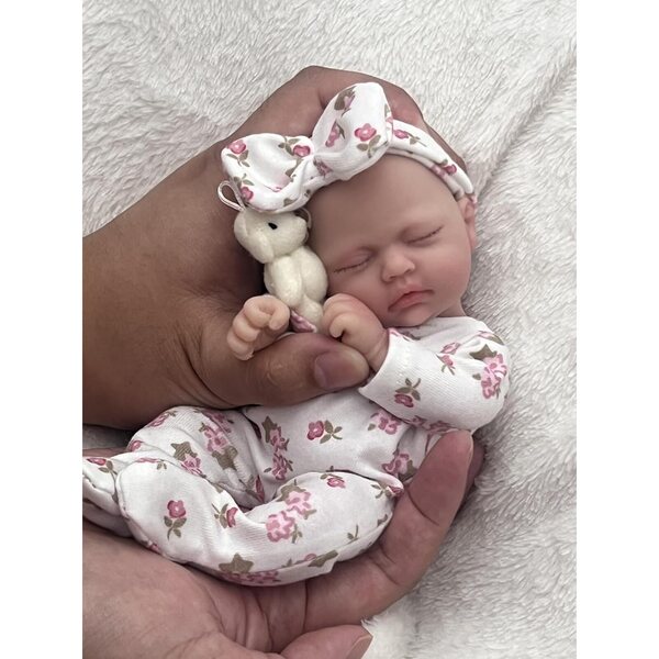 MYREBABY 7 Zoll realistische Silikon-Minipuppe mit Zubehör, weich und waschbar