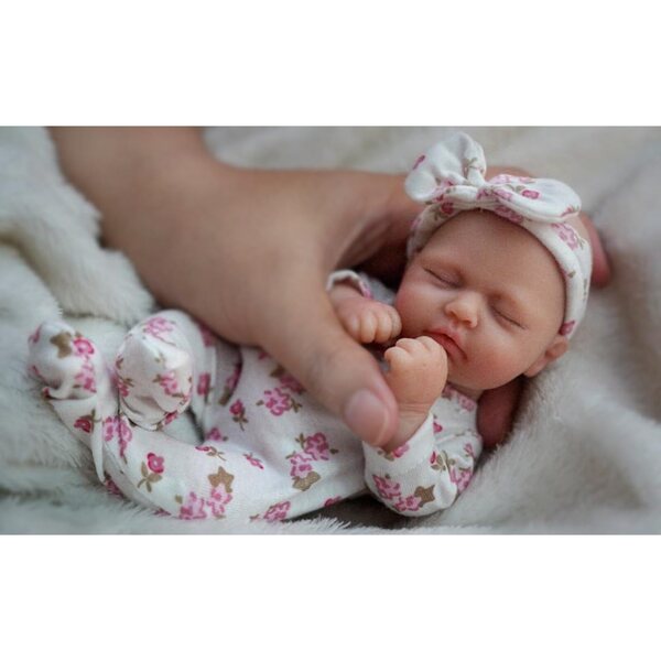MYREBABY 7 Zoll realistische Silikon-Minipuppe mit Zubehör, weich und waschbar
