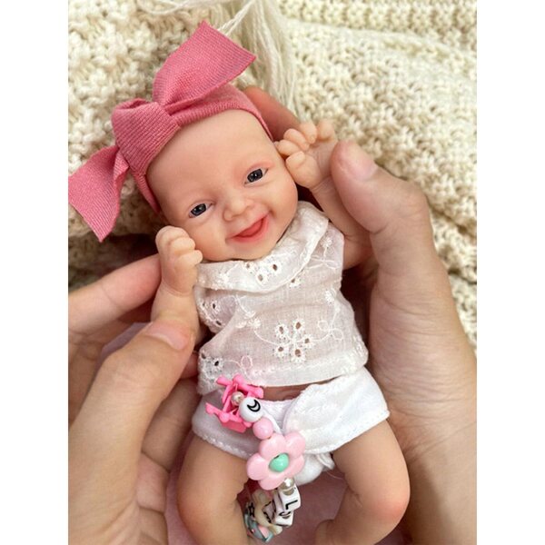 MYREBABY 17,8 cm Mini-Silikon-Rebornpuppe für Kinder, lebensecht und Stressabbauend