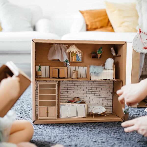 ERINGOGO Libreria in Legno Massello per Casa delle Bambole con Ante Dorate