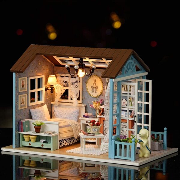 DIY-Puppenhaus aus Holz: DIY-Dekorationsset für kreative Kinder