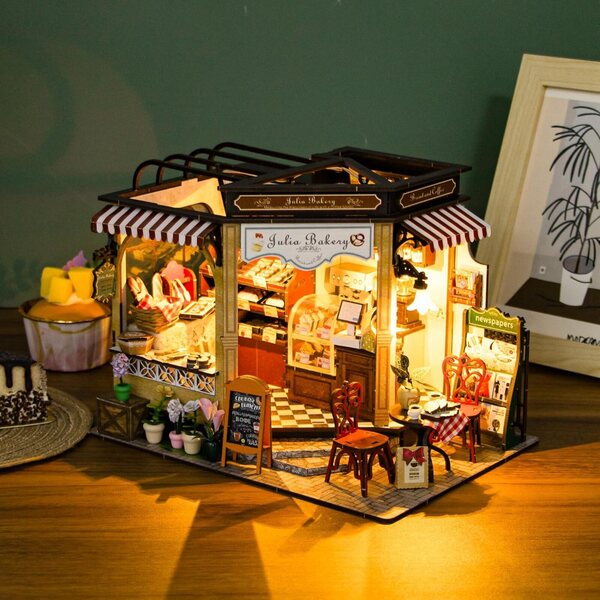 CUTEROOM Mini Casa delle Bambole Legno Kit Mini Panetteria con LED e Musica Julia's Café