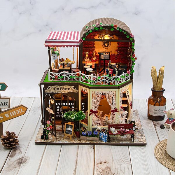 Kit Miniatura Casa in Legno - Mini Caffè Europeo da Costruire, Decorazione e Regalo