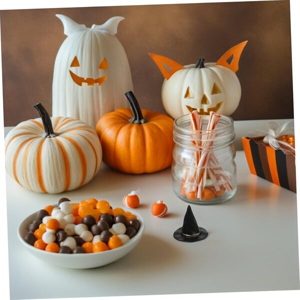 Set mit 72 Mini-Hüten aus schwarzem Kunststoff für selbstgemachte Halloween-Dekorationen