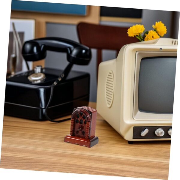 Radio Miniatura in Legno 1:12 per Casa delle Bambole - Accessorio Vintage Retrò