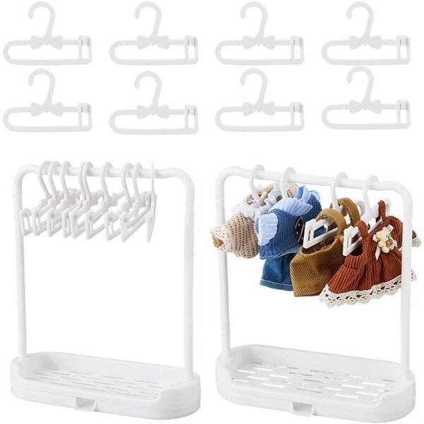 DICOSMETIC-Set aus 2 Puppenkleiderbügeln mit 20 weißen Kunststoffbügeln