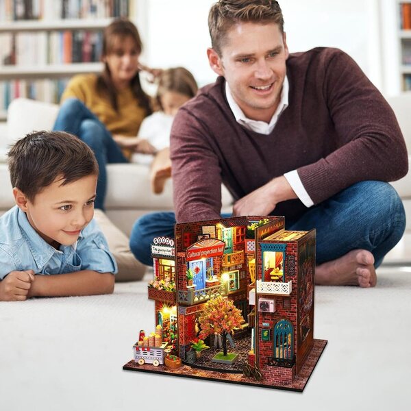 Kit Casa delle Bambole Miniatura con Luci LED e Mobili - Facile da Assemblare