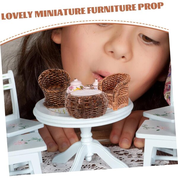 Set mobili miniatura in rattan per casa delle bambole, sedie e decorazioni realistiche