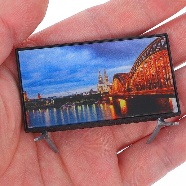 DOITOOL TV in miniatura scala 1:12 per casa delle bambole, accessorio realistico 5,8x3,3 cm