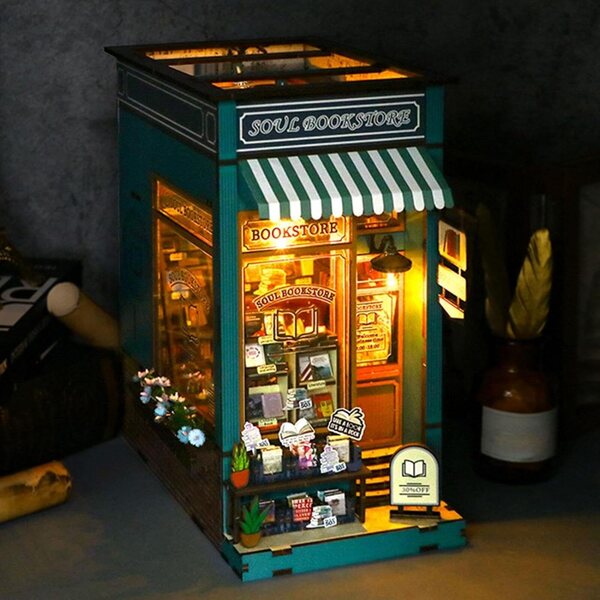 Kit casa in legno illuminata in miniatura - Decorazione creativa per ufficio e soggiorno