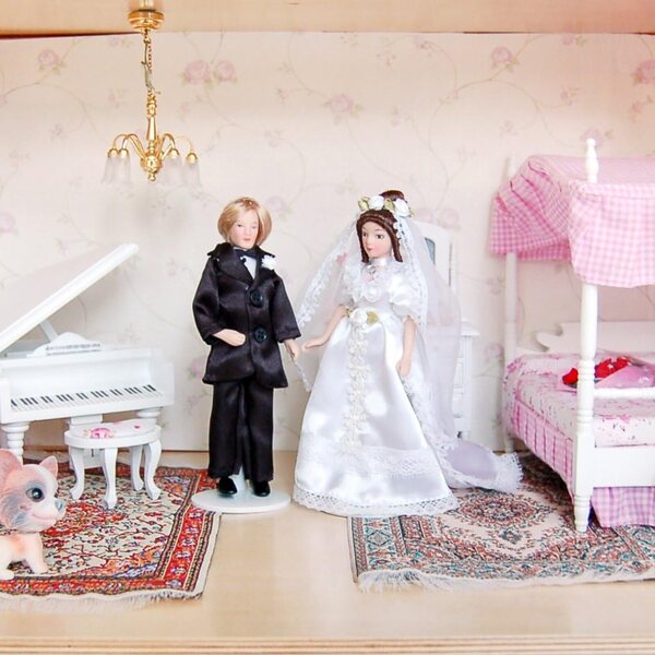 Set mit 5 Miniatur-Porzellanpuppen mit formellem schwarzem Kleid, 15 cm, für Puppenhaus