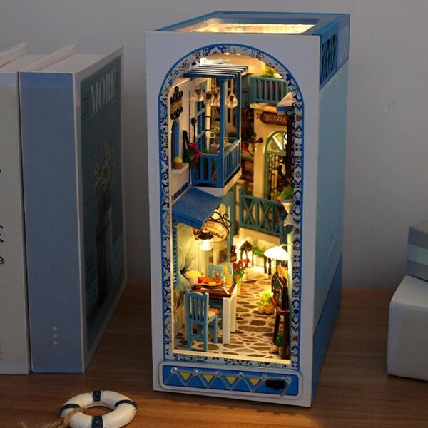 Book Nook Sea Breeze 3D Kit Miniatura in Carta per Decorazione e Relax
