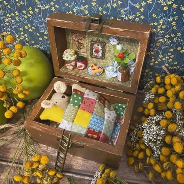Kit Casa Miniatura in Legno con Animali in Peluche - Decorazione Artigianale 12x5x7 cm