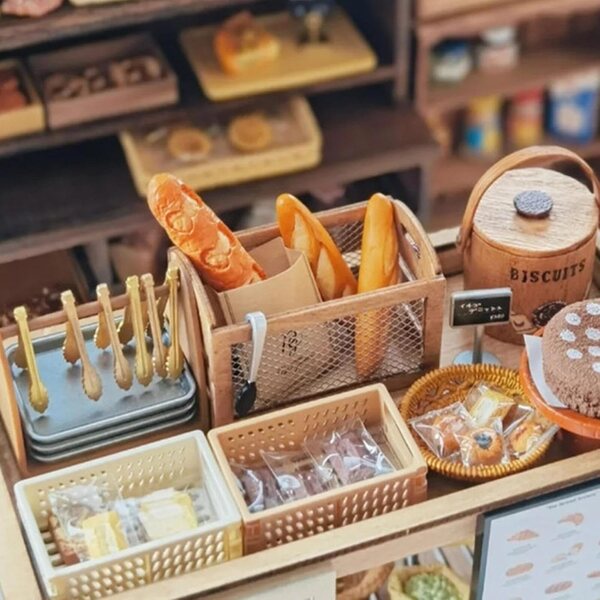Puppenhaus-Miniatur-Holzkorb, charmante und kreative Dekoration
