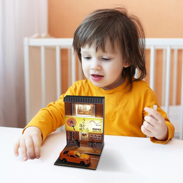 Casa Miniatura Giapponese con Luci USB - Scena Ristorante Sushi 1:64, Decorazione Artigianale