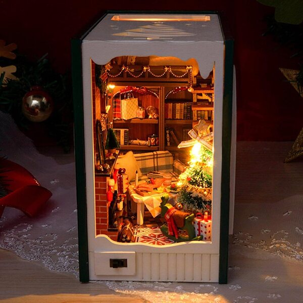 Book Nook Decorativo Natalizio con LED, Miniatura in Legno per Libreria 13,5x9x15 cm