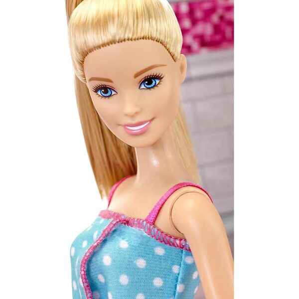 Barbie Casa e Mobili - Set di Accessori per Costruire e Arredare la Casa Barbie