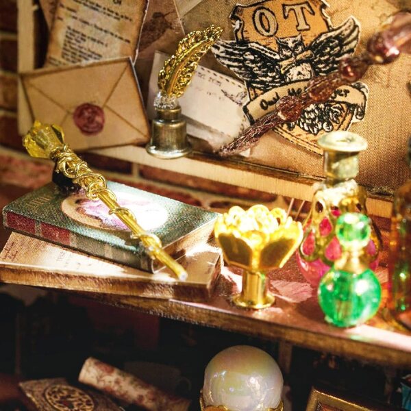 CUTEBEE Kit casa delle bambole in legno fai-da-te, casa magica miniatura creativa