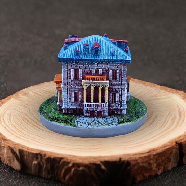 Mini Casa in Resina 5,5x5,5x4 cm Decorazione Mini Villa Giardino Moderna