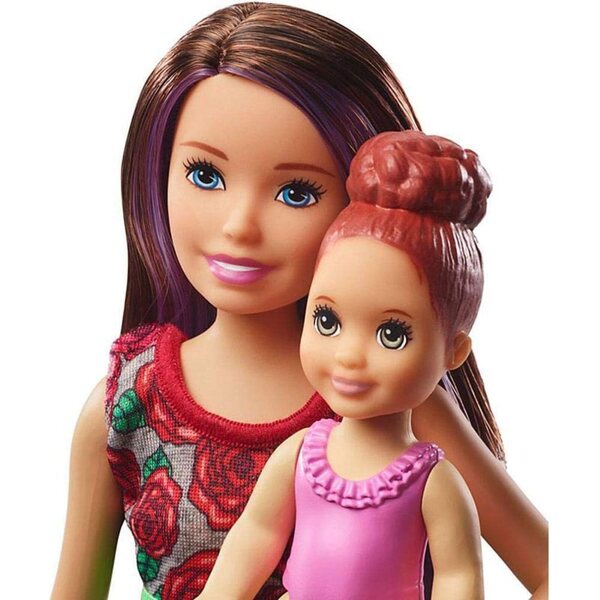 Barbie Skipper Babysitter mit Babymädchen und Badezubehör