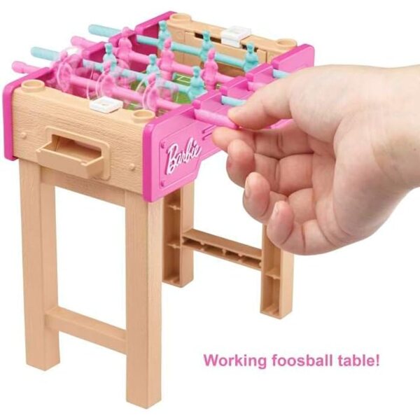 Barbie Babyfoot con Figurina Cane e Accessori, Gioco per Bambini 3-7 Anni